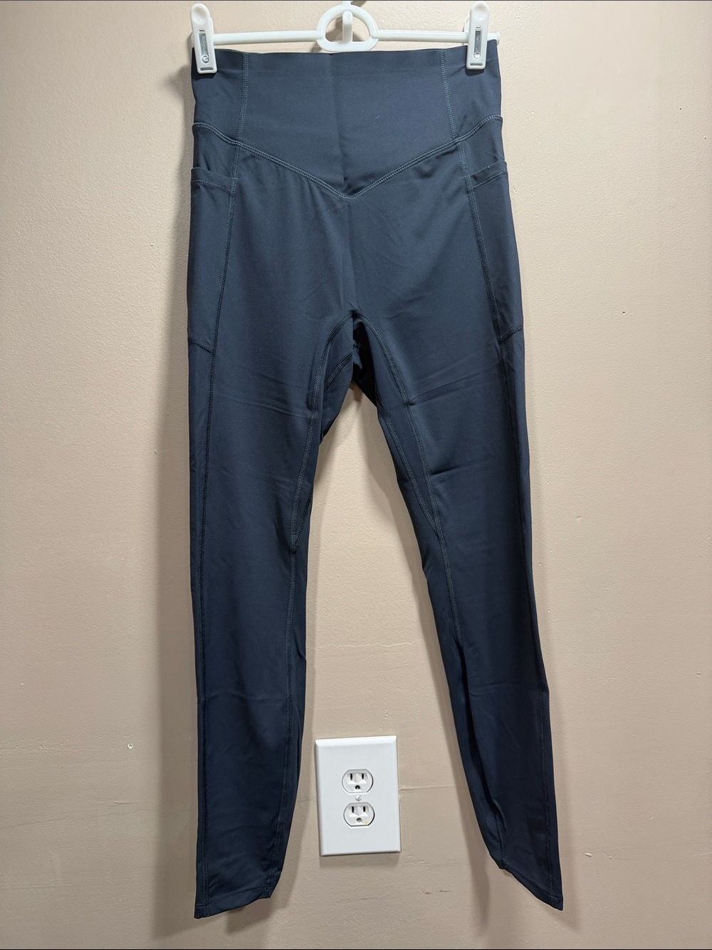 Halara small 7/8 leggings